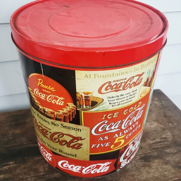 Vintage 1989 Nostalgic Coca-Cola Shabby Chic Collector's Tin - Picture 4 of 16
